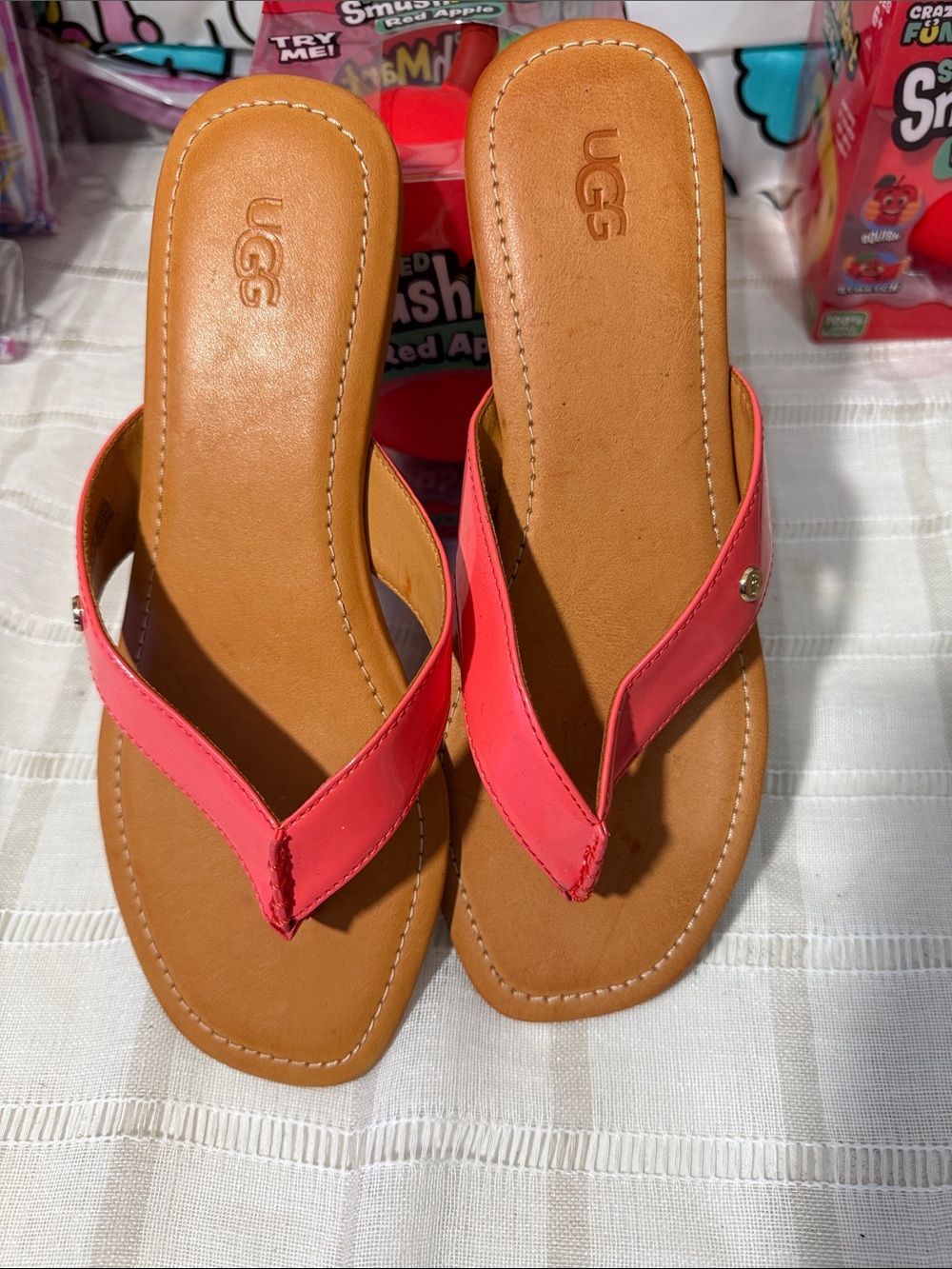 UGG Women’s Coral-Style Leather Flip Flop Sandals in Bright Pink
